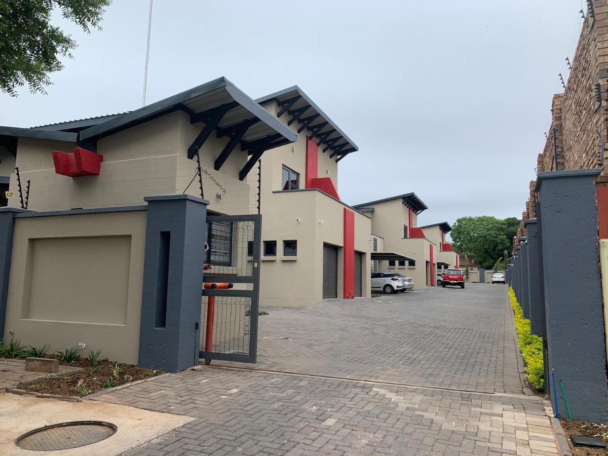 66 Dorp Street Apartment Polokwane Exterior foto